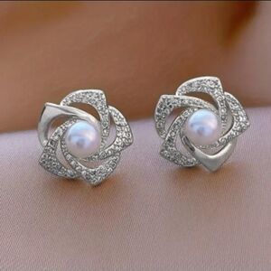NEW Silver Pearl Earrings
